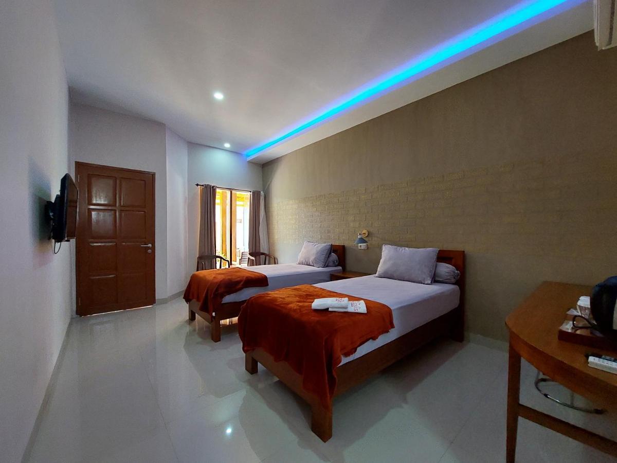 Oasis Hotel Ampana Buitenkant foto